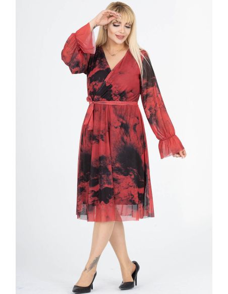 Полосатое платье с бретелем