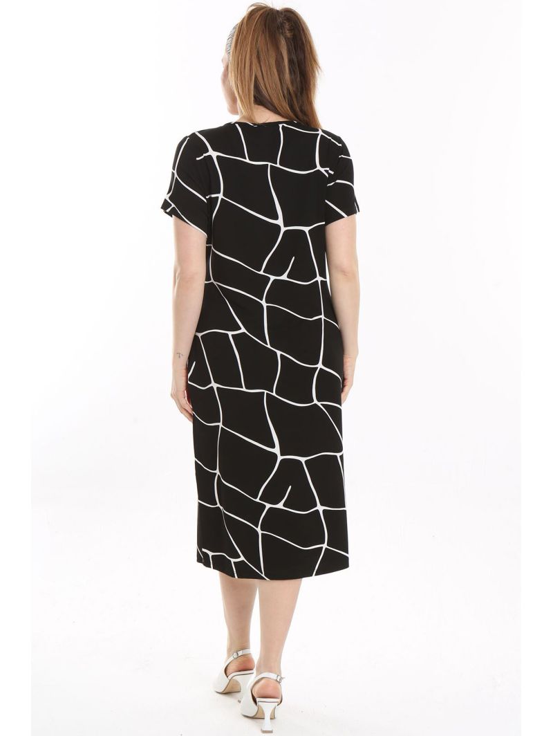 Простое летнее платье Простое летнее платье