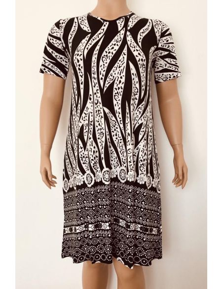 Платье с узорами