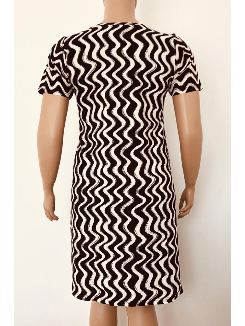 Платье с узорами