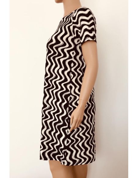 Платье с узорами