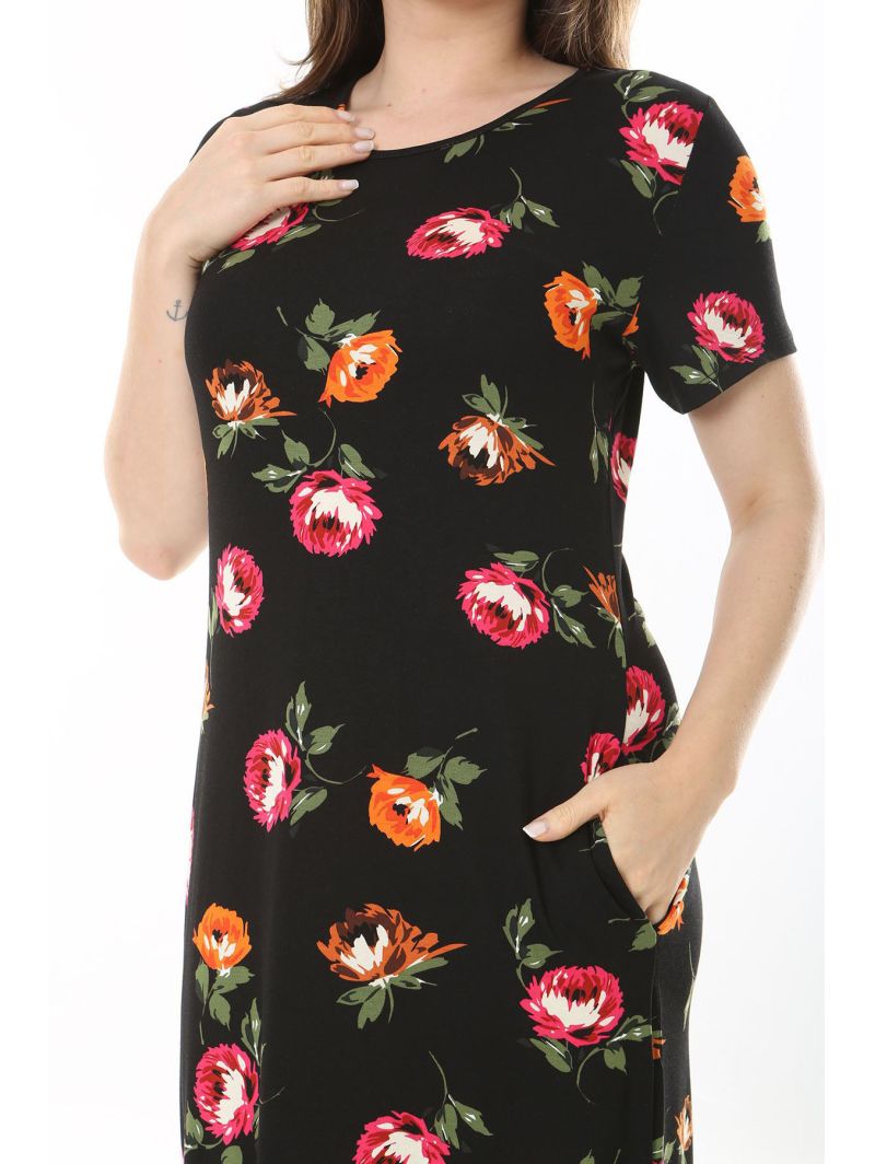 Melna ziedu kleita kuplai