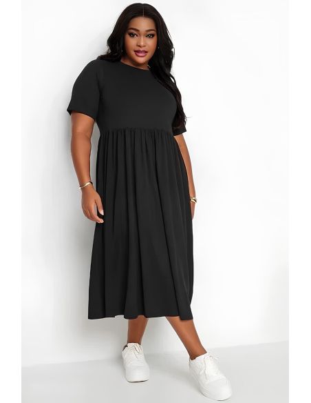 Juoda suknelė apkūnioms