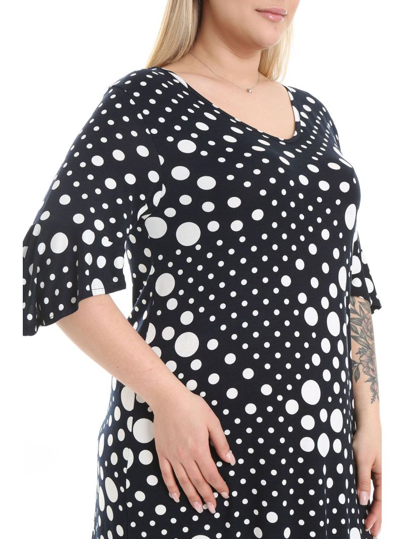 Платье больших размеров в горошек Платье больших размеров в горошек