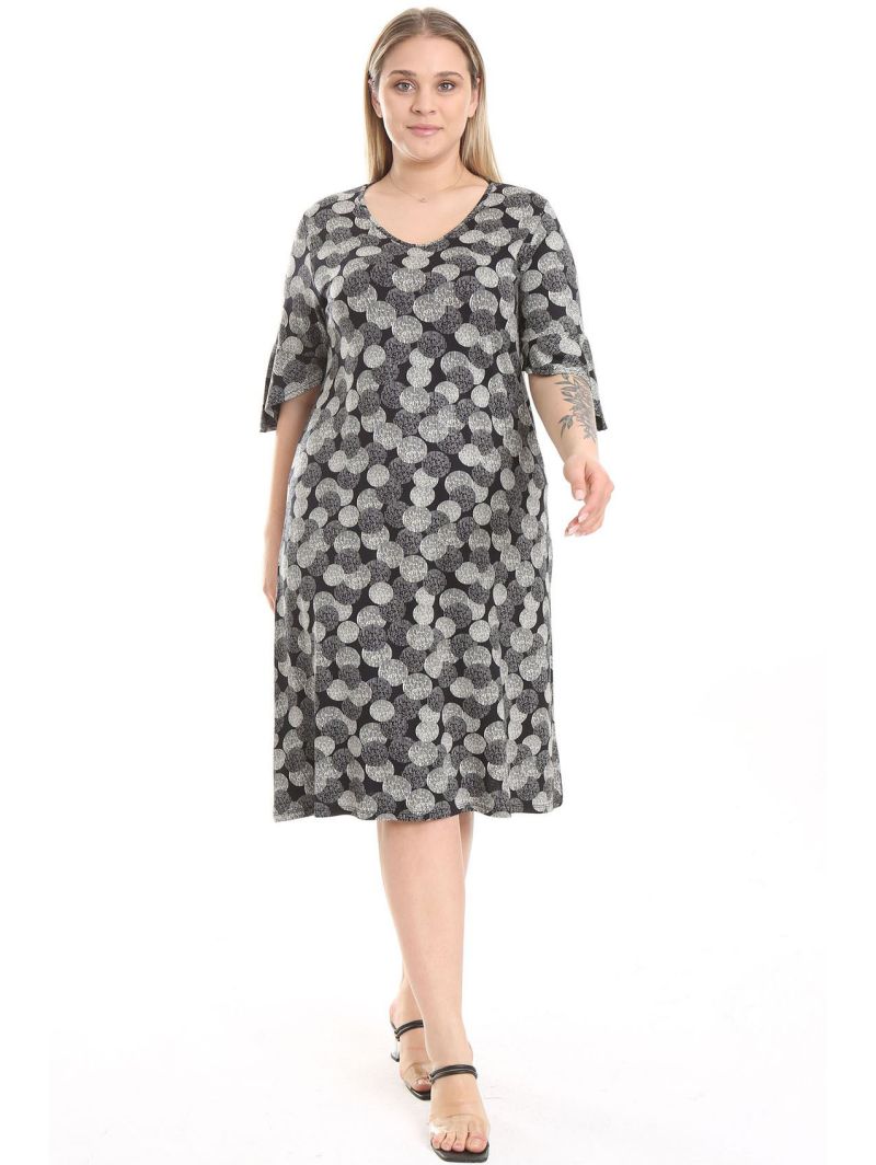 Pilka suknelė Pilka suknelė