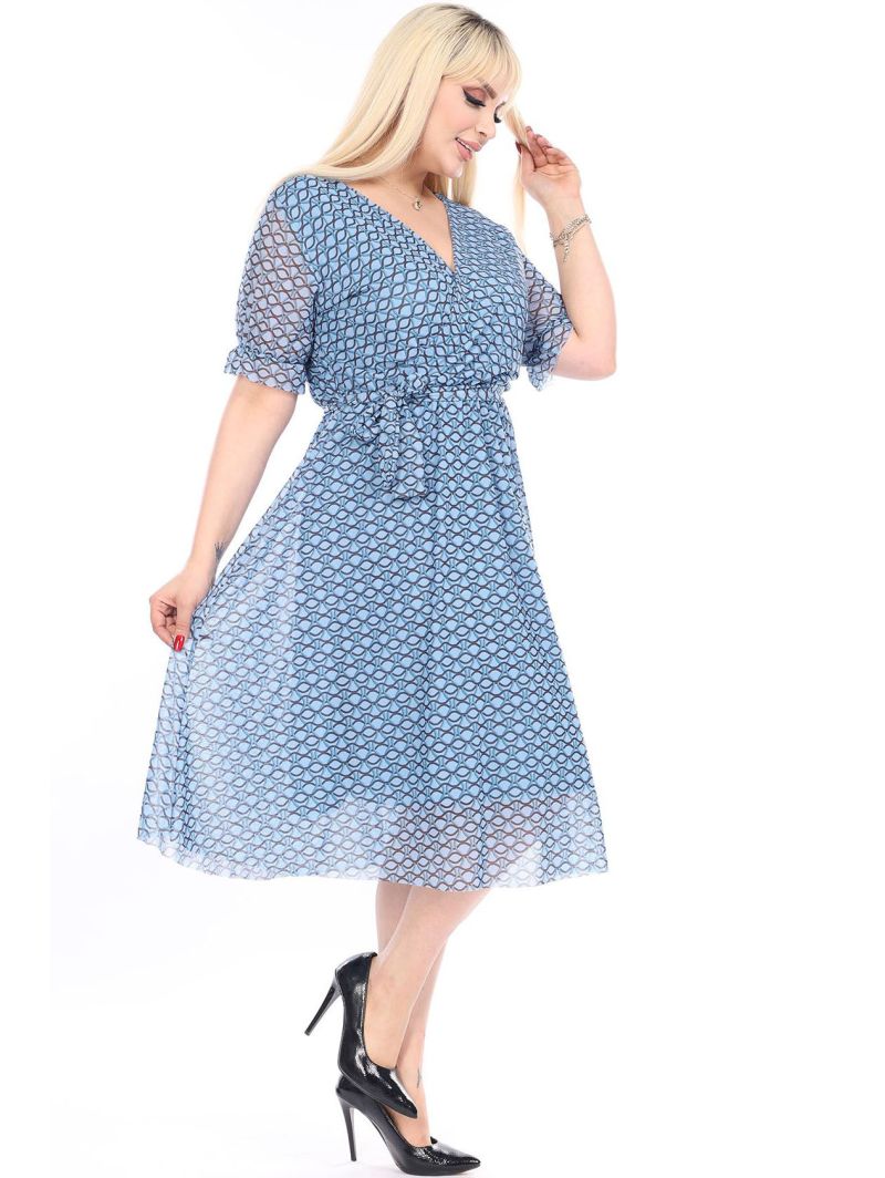 Синее платье с короткими рукавами Синее платье с короткими рукавами