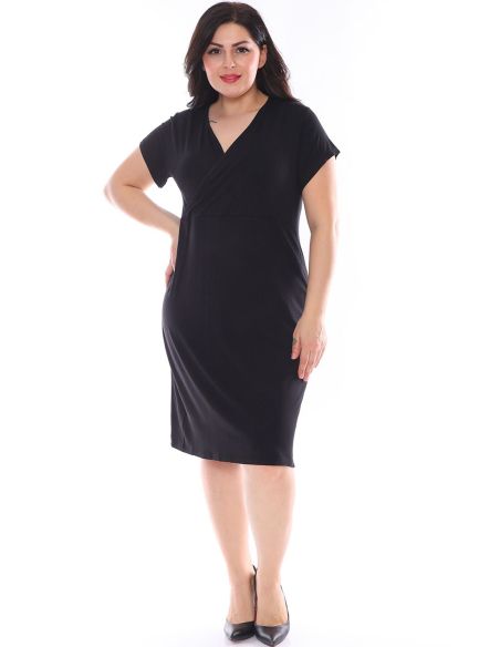 Klassikaline ümbrikukaelusega kleit