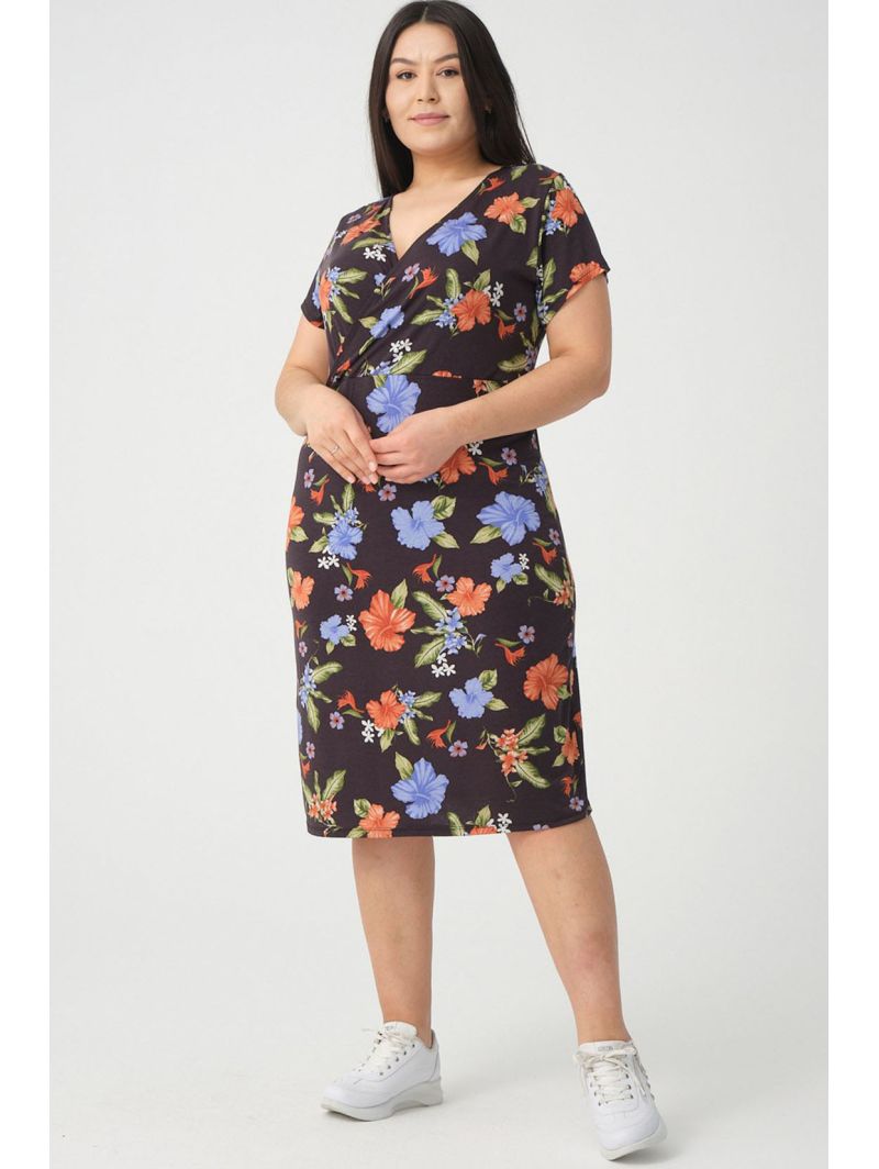 Платье с V-образным вырезом и узором