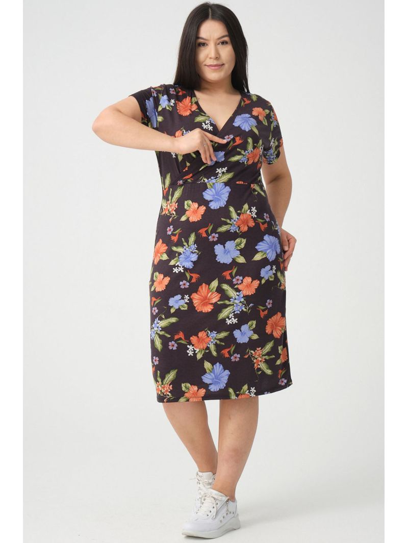 Платье с V-образным вырезом и узором