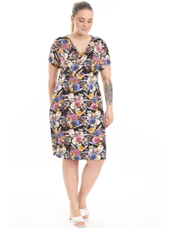 Klassikalises stiilis mustritega kleit 2