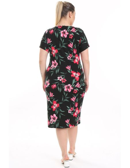 Lühikeste varrukatega lilleline kleit