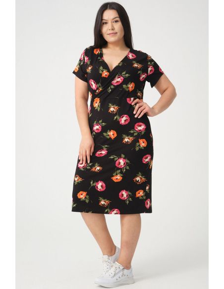 Must lilledega kleit