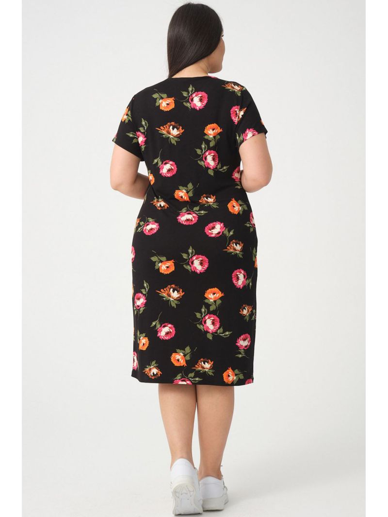 Must lilledega kleit