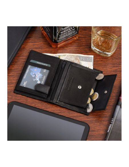 Must nahast rahakott meestele