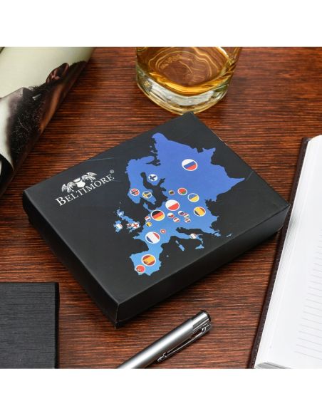 Черный кожаный мужской кошелек