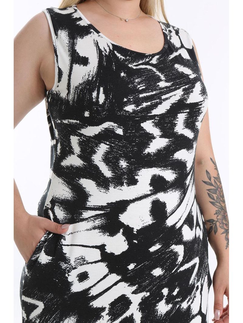 Vasarinė suknelė be rankovių Vasarinė suknelė be rankovių