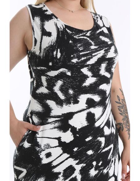 Летнее платье без рукавов