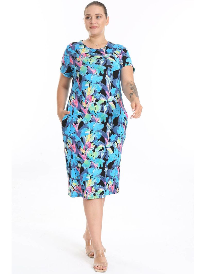 Punktu kleita ar īsām piedurknēm Punktu kleita ar īsām piedurknēm