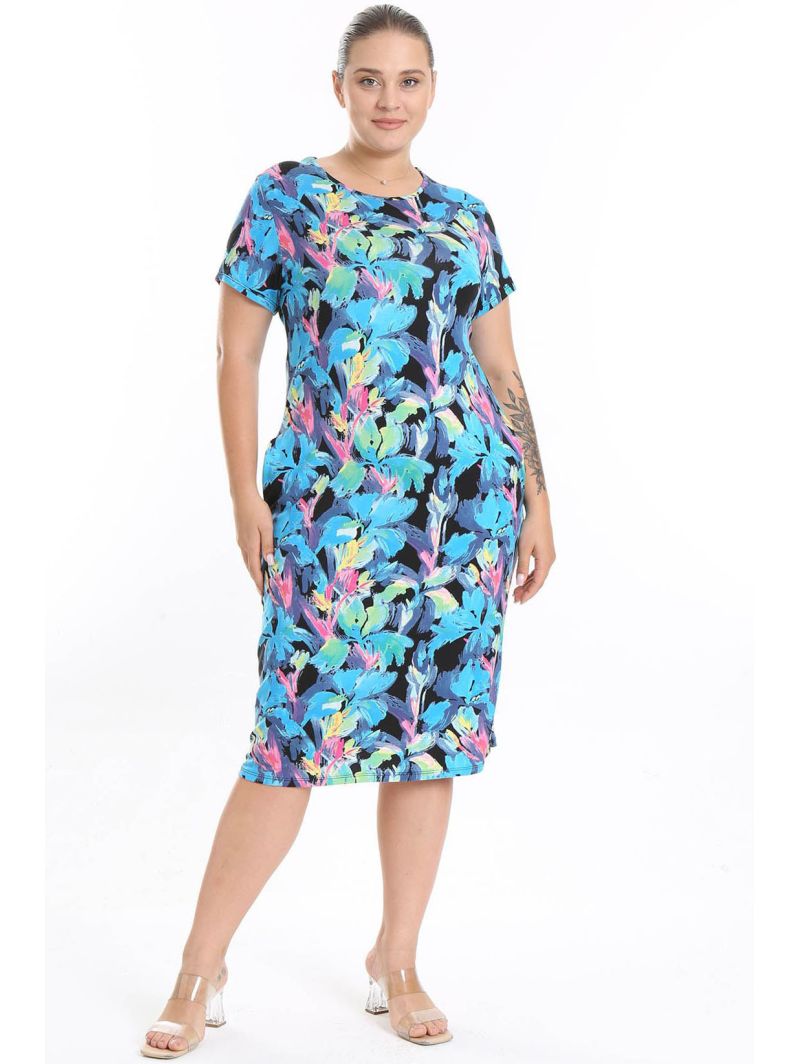 Punktu kleita ar īsām piedurknēm Punktu kleita ar īsām piedurknēm