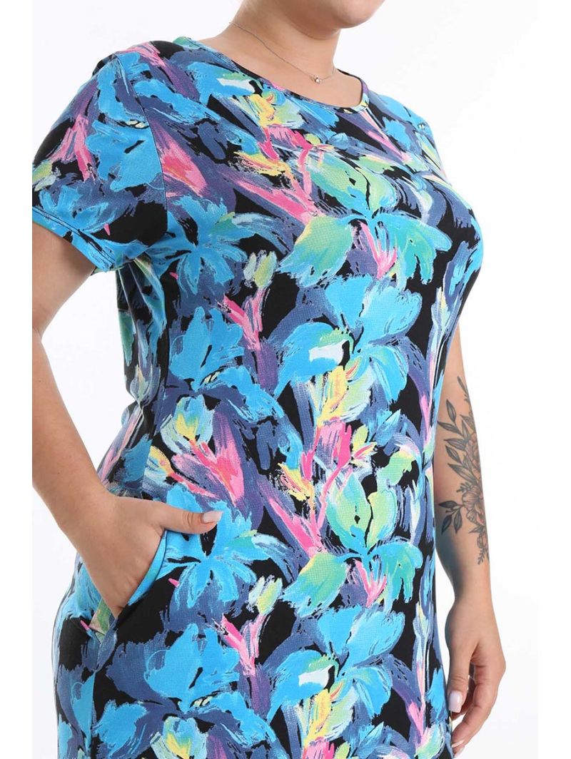 Lühikeste varrukatega täpiline kleit