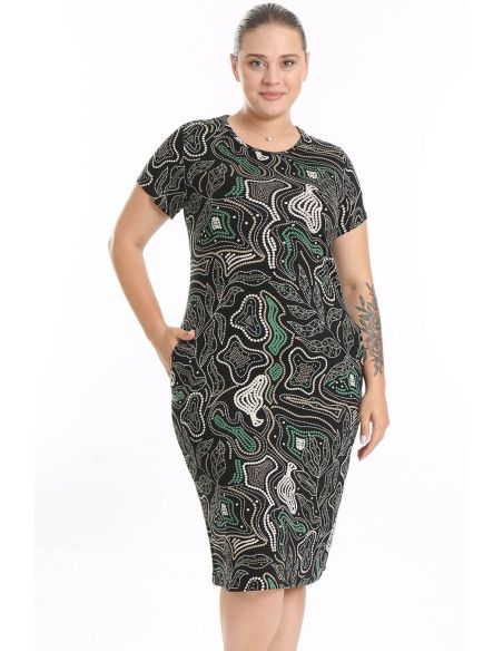 Kleita ar īsām piedurknēm