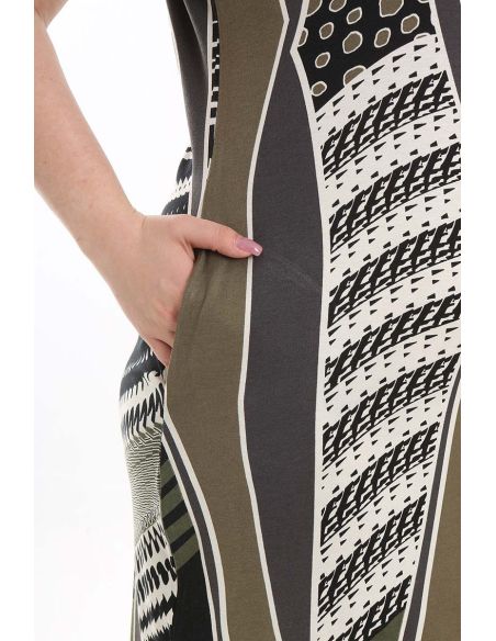 Платье с короткими рукавами