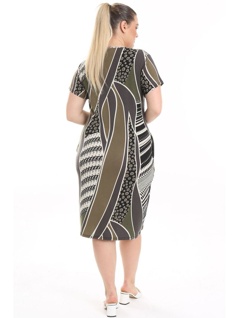 Платье с короткими рукавами