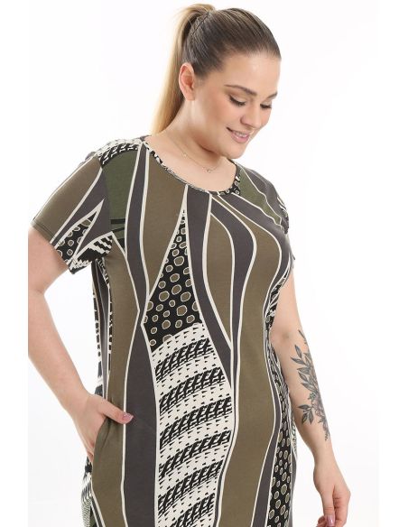 Lühikeste varrukatega kleit