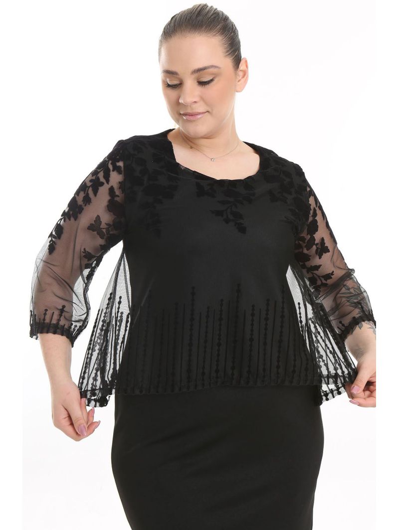 Puošni juoda suknelė Puošni juoda suknelė