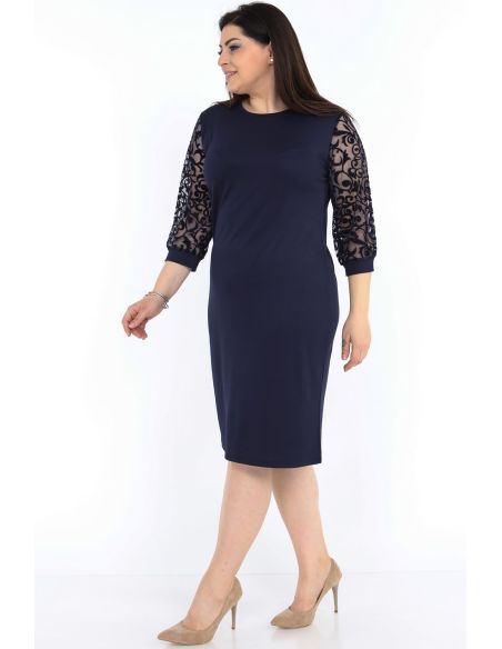 Tumši zila kleita ar 3/4 piedurknēm