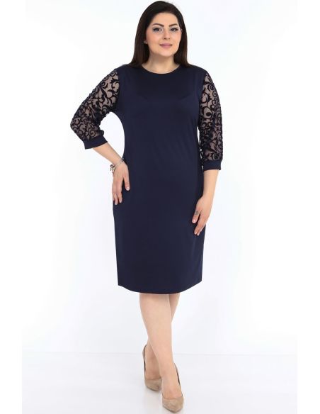 Tumši zila kleita ar 3/4 piedurknēm