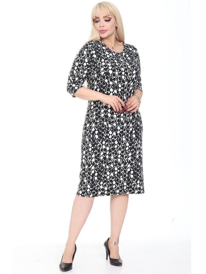 Klasikinė suknelė su kišenėmis Klasikinė suknelė su kišenėmis