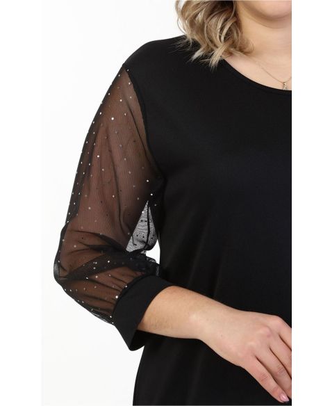 Juoda suknelė su 3/4 rankovėmis