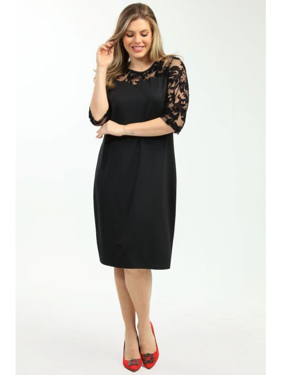 Черное платье с кружевом 2