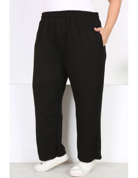 Suurema suurusega spordipüksid