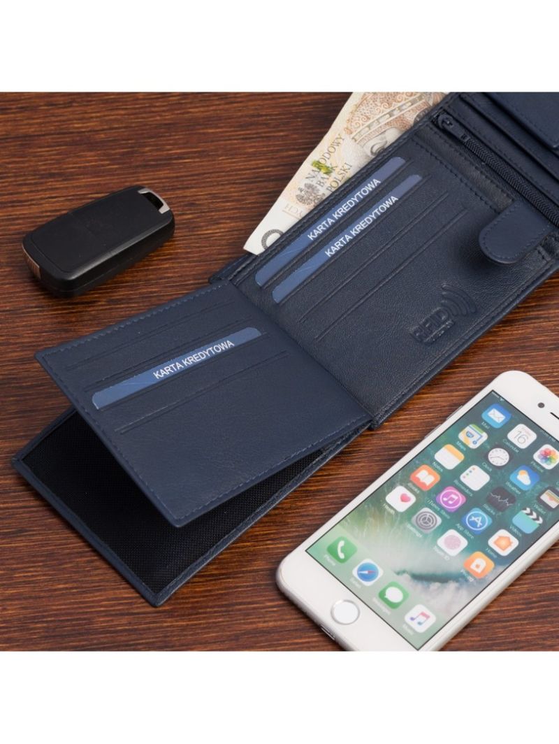 copy of Must meeste nahast rahakott... copy of Must meeste nahast rahakott...