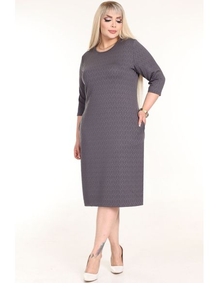 Klassikaline kleit taskutega