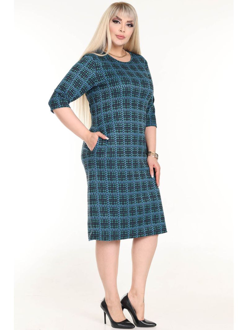 Klassikaline ruuduline kleit taskutega Klassikaline ruuduline kleit taskutega