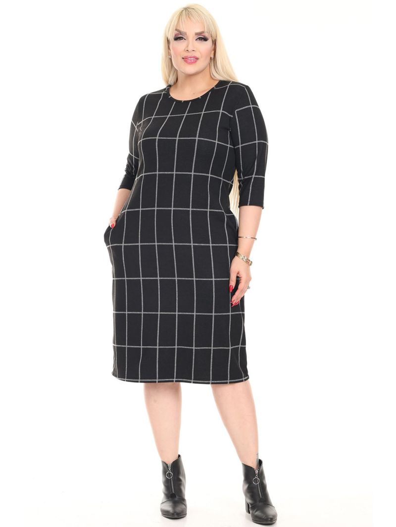 Классическое клетчатое платье с... Классическое клетчатое платье с...