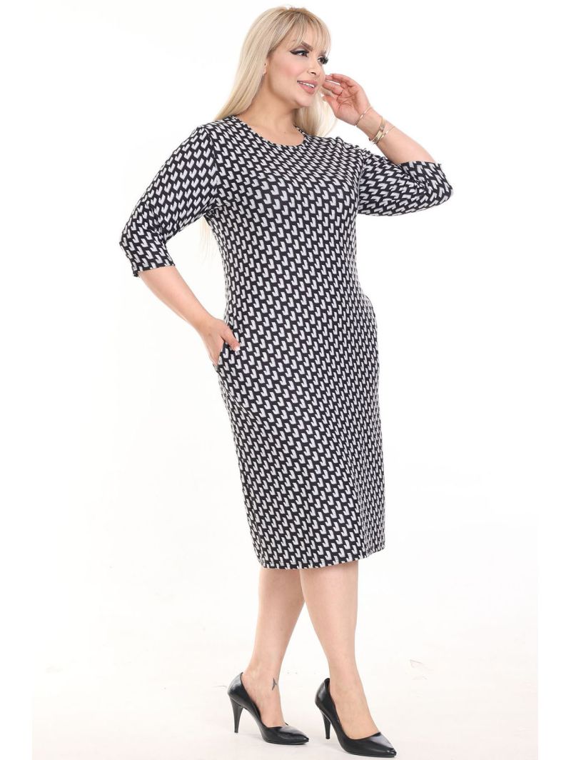 Klasiska kleita ar kabatām Klasiska kleita ar kabatām