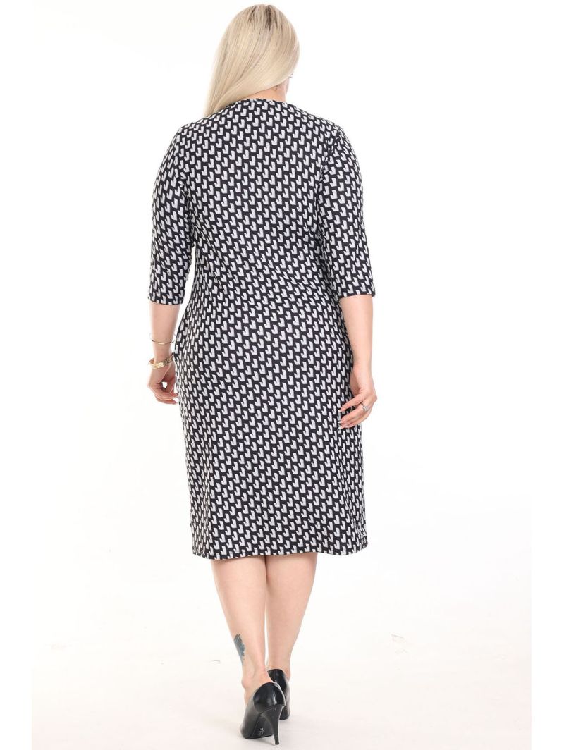 Klasiska kleita ar kabatām Klasiska kleita ar kabatām