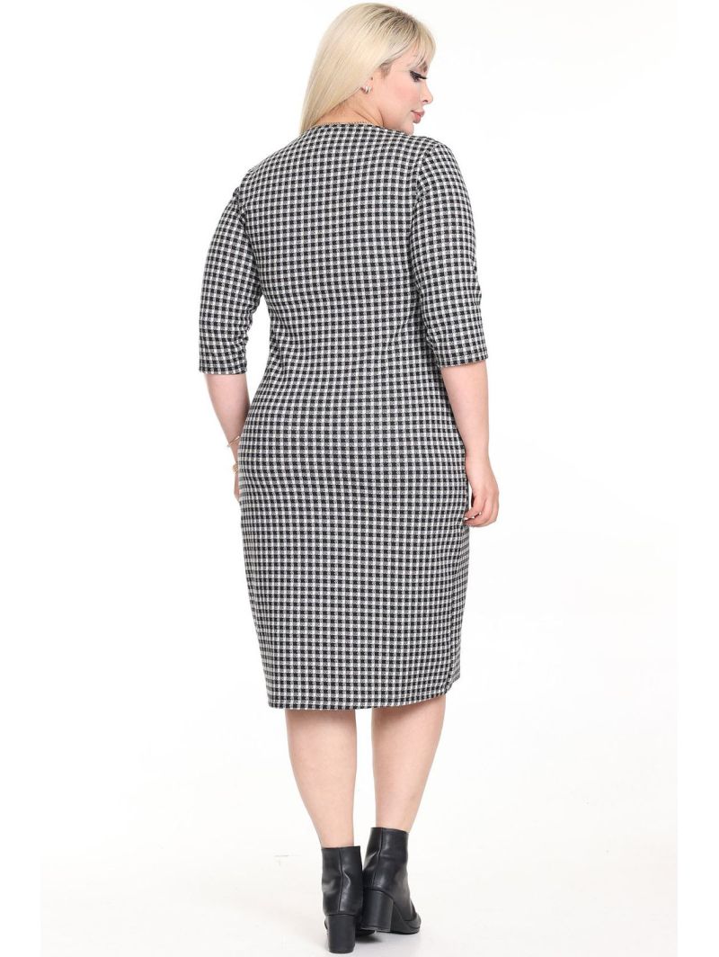 Klasiska kleita ar kabatām Klasiska kleita ar kabatām