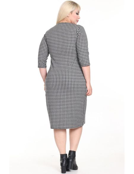 Klasiska kleita ar kabatām