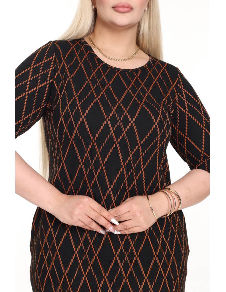 Klasikinė suknelė su kišenėmis