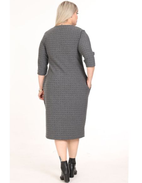 Классическое платье с карманами