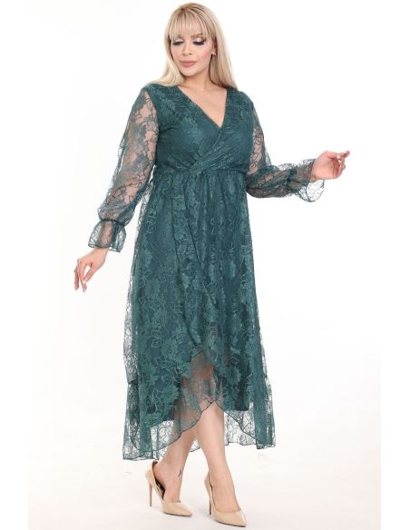 Ilga puošni suknelė su nėriniais