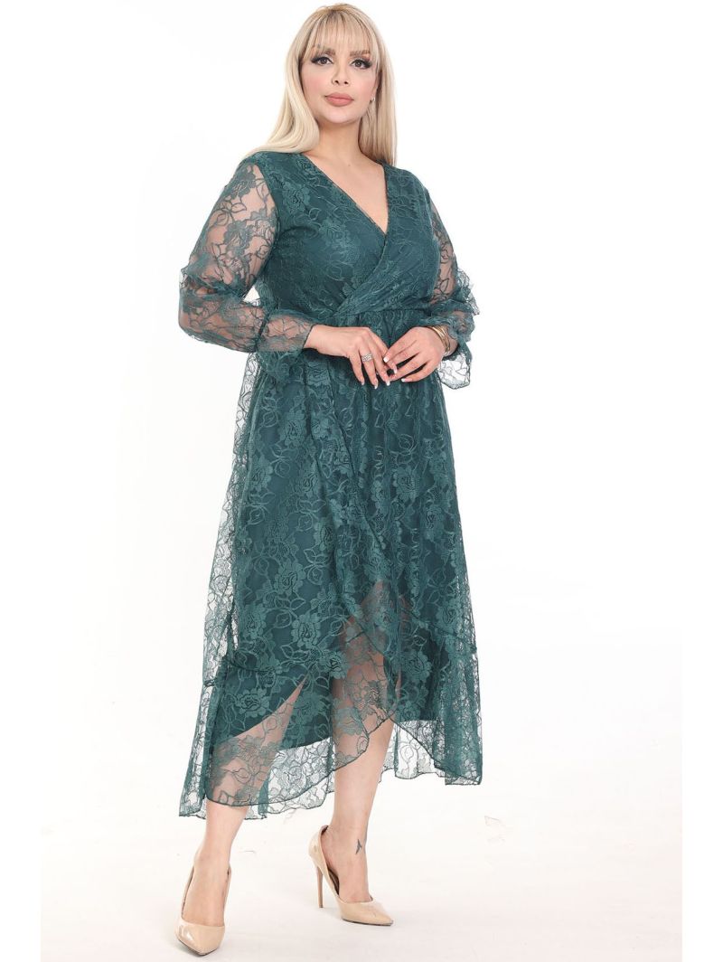 Pikk elegantne pitsiga kleit Pikk elegantne pitsiga kleit