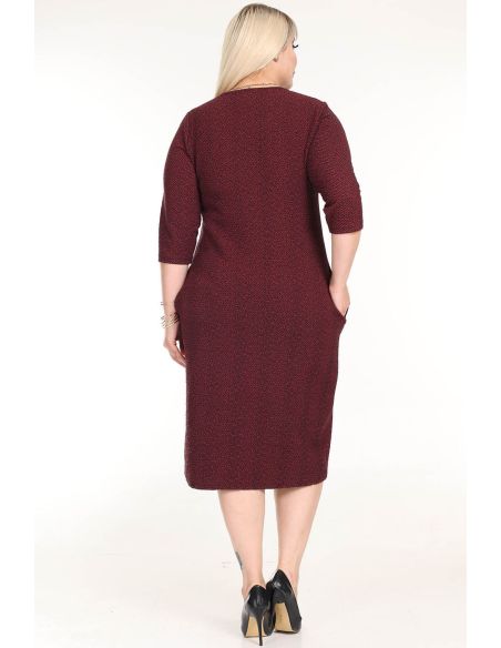 Klassikaline kleit taskutega