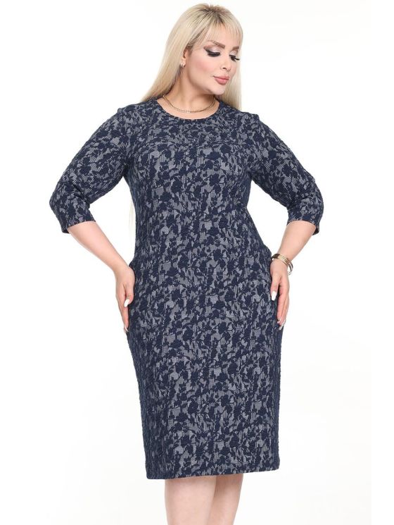 Klassikaline kleit taskutega