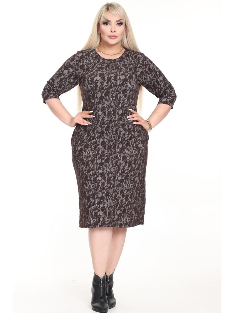 Klassikaline kleit taskutega Klassikaline kleit taskutega